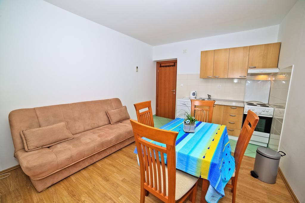 Apartments Bozikovic Podstrana Phòng bức ảnh