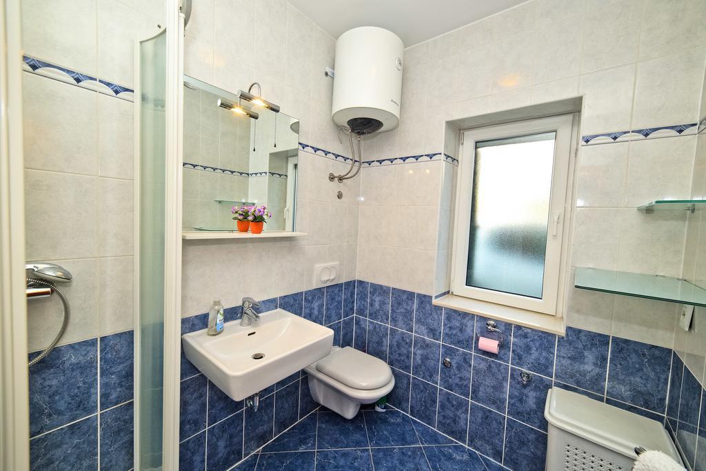 Apartments Bozikovic Podstrana Phòng bức ảnh