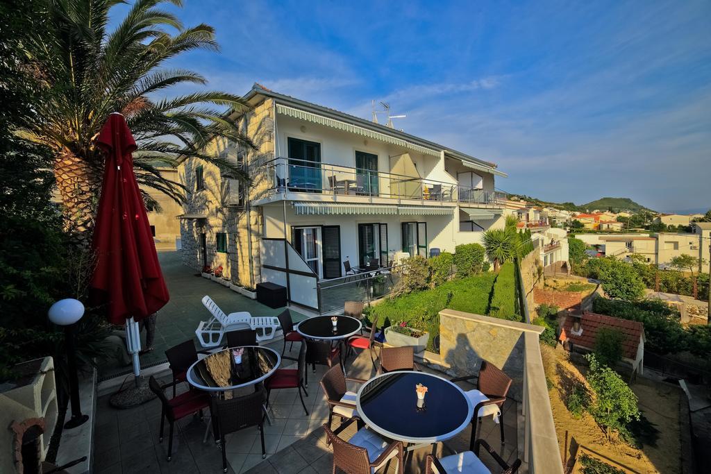 Apartments Bozikovic Podstrana Ngoại thất bức ảnh
