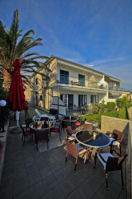 Apartments Bozikovic Podstrana Ngoại thất bức ảnh