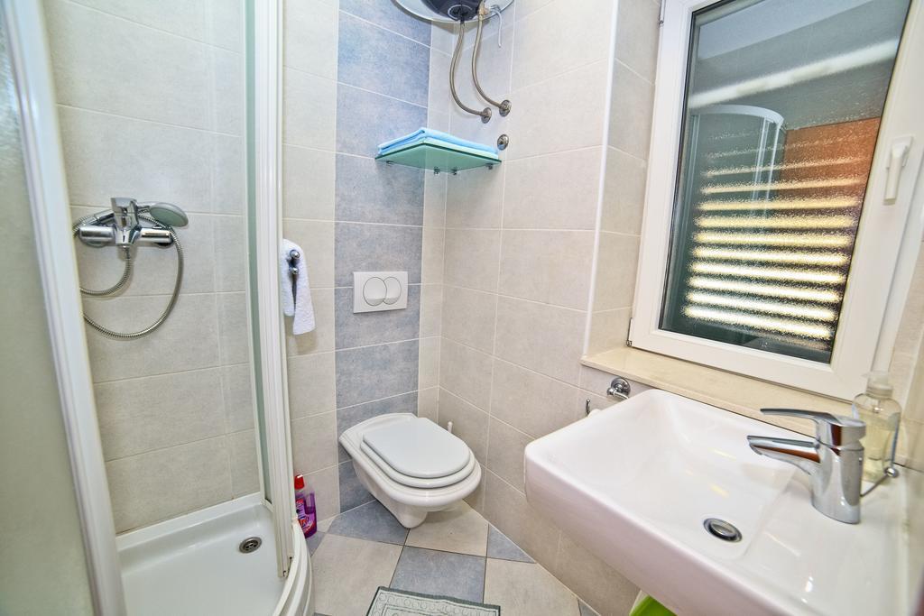 Apartments Bozikovic Podstrana Ngoại thất bức ảnh